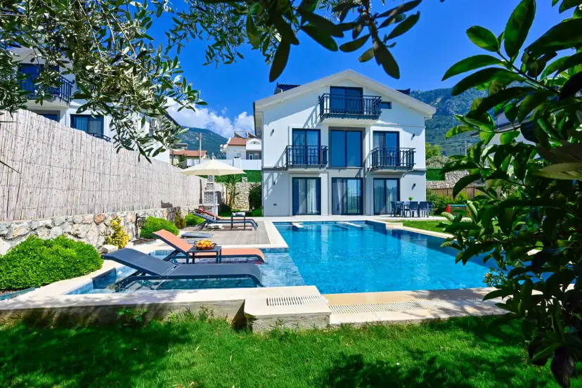 Villa Karya Luxury