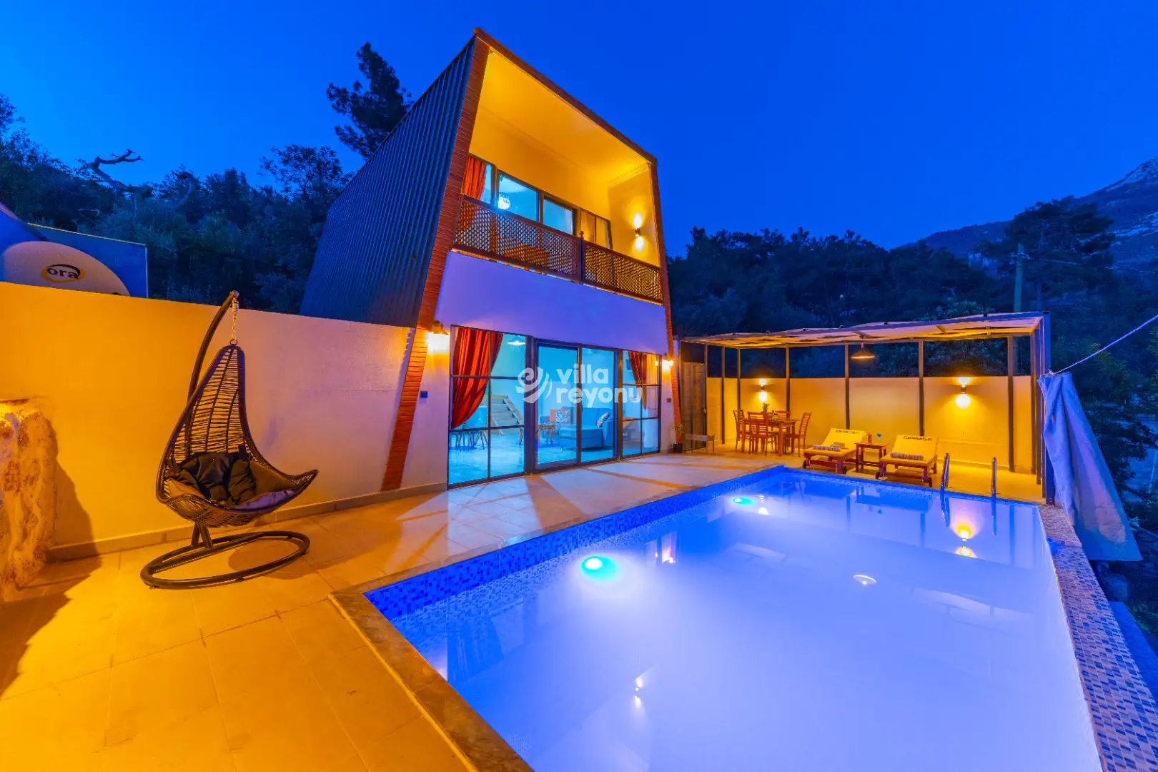 Villa Falconia - Balayı Villası, Jakuzili Villa Kiralama | Villa Reyonu