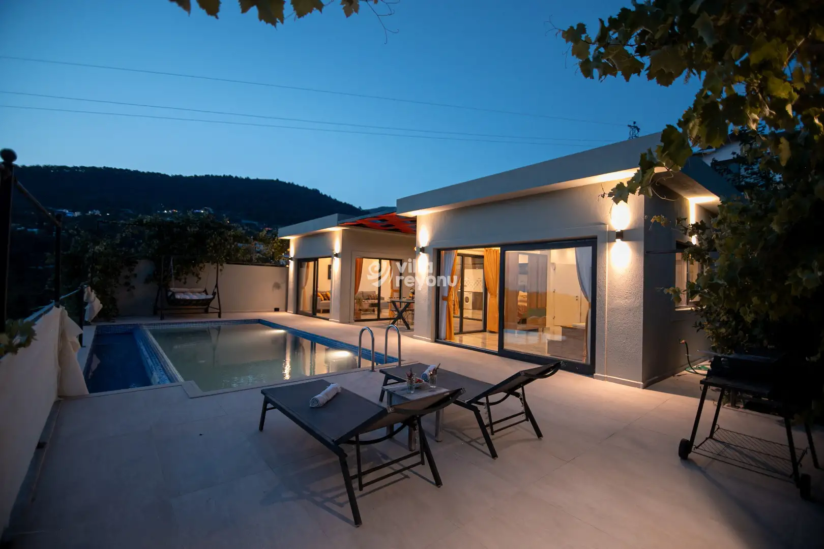 Luxury Minimalist Villa Rentals In Turkey Reference: Vi̇lla Orlando In İslamlar With Private Pool