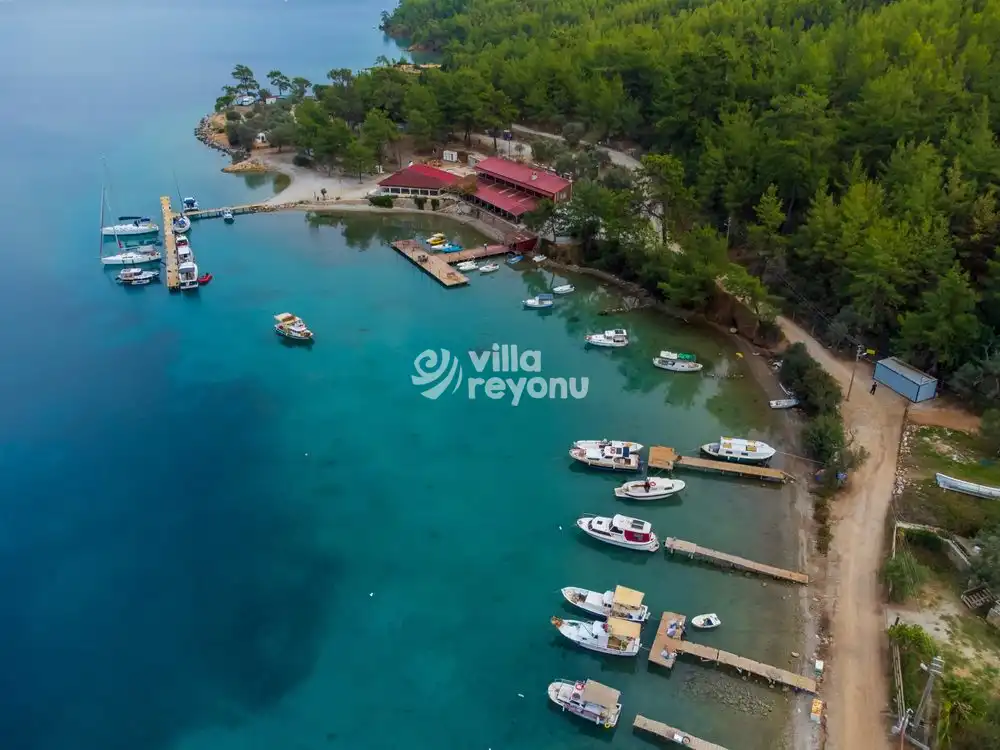 Akbük Koyunun Havadan Görünümü