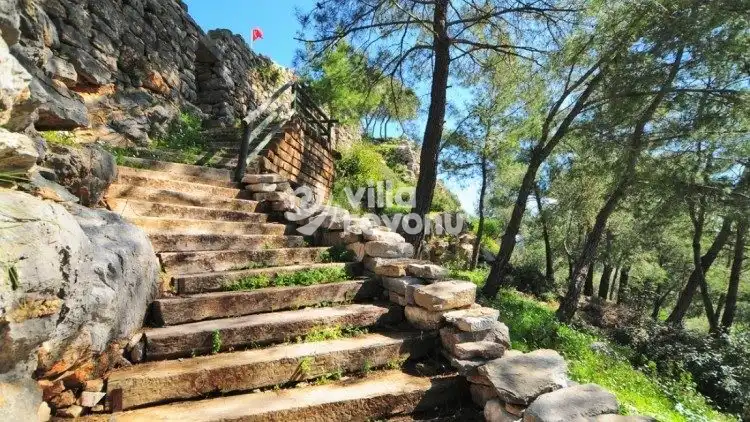 Pedasa Antik Kenti Merdivenleri
