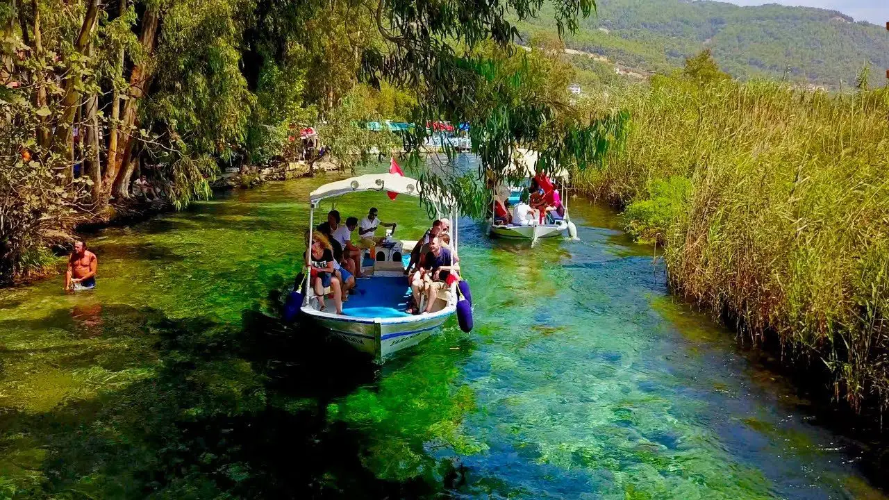 Azmak Nehrinde Tekne Gezisi