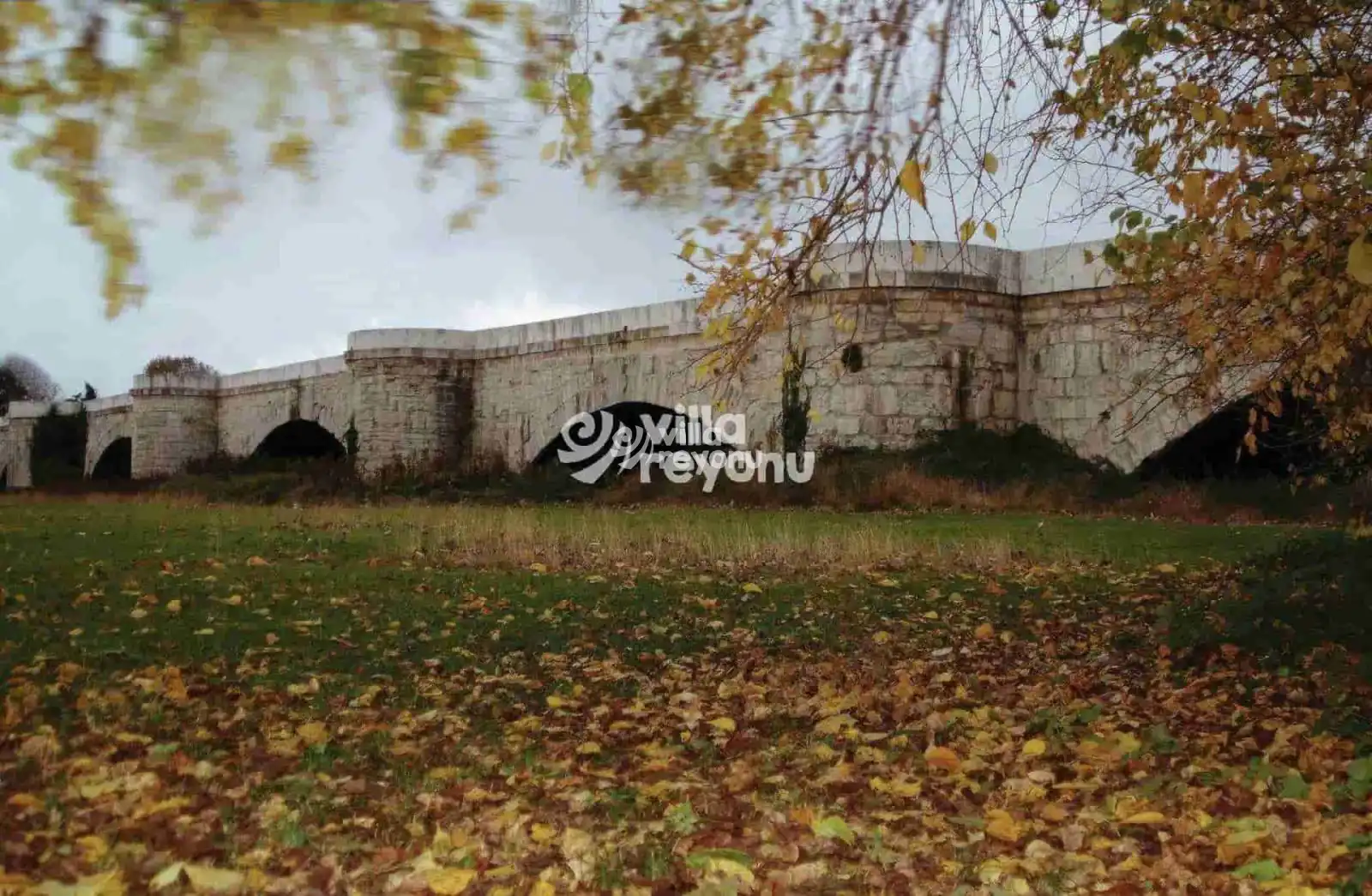 sonbaharda Sapanca ve justinianus köprüsü