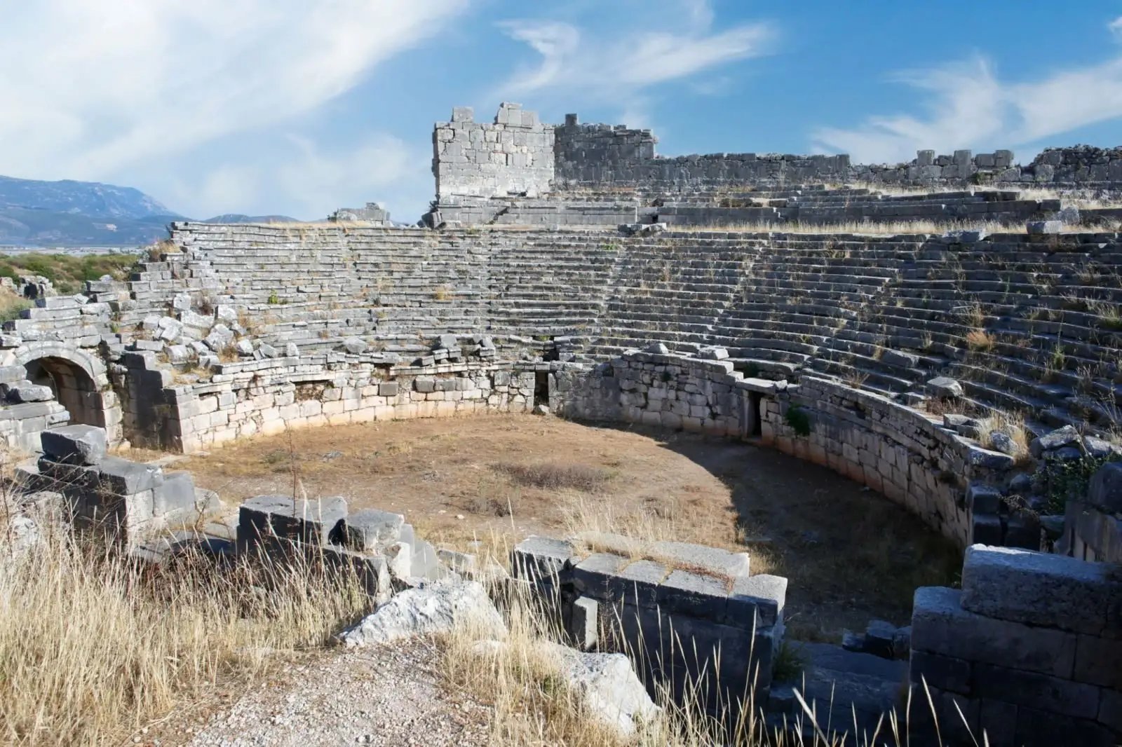 xanthos antik kenti amfitiyatro