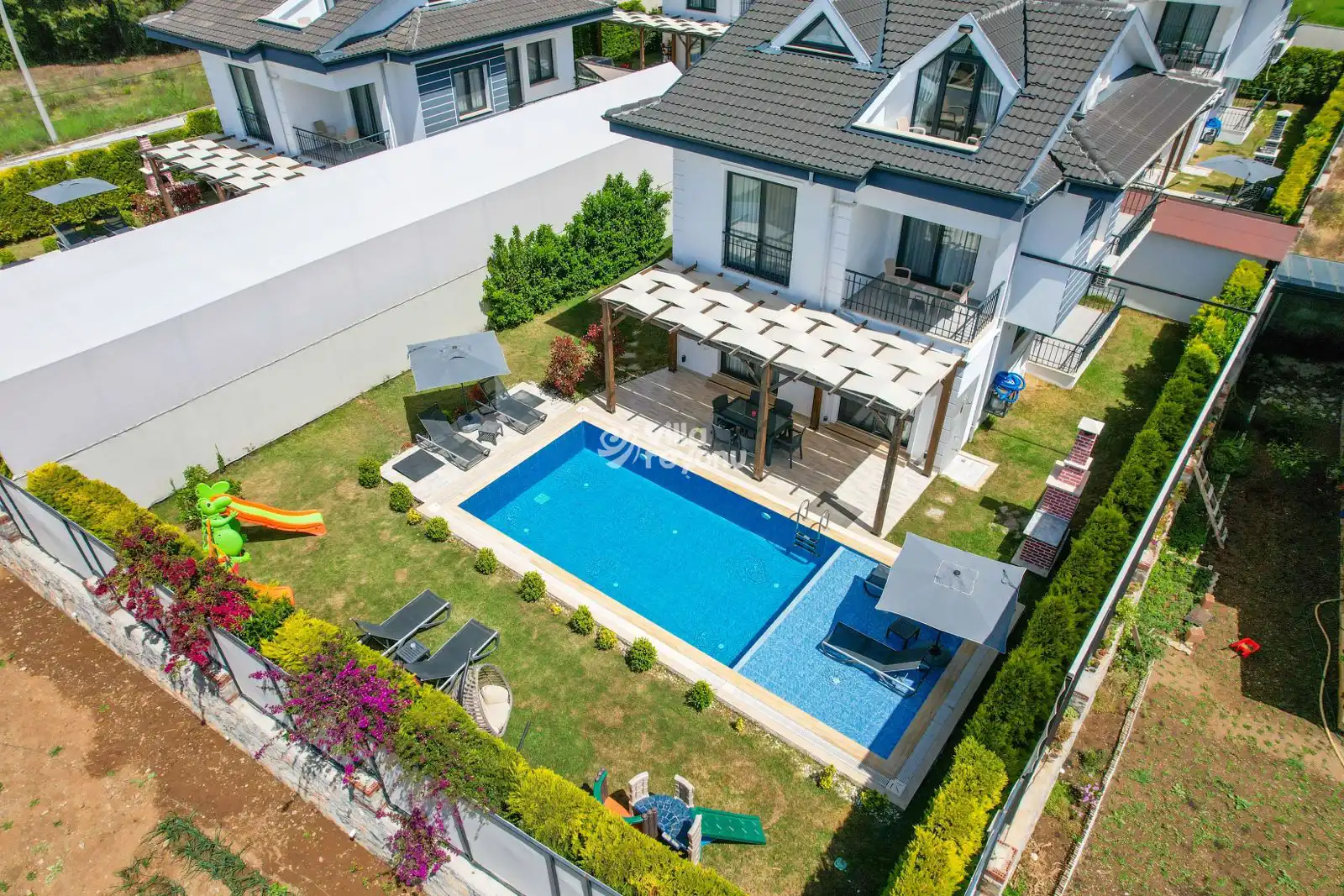 VİLLA LEONA 4