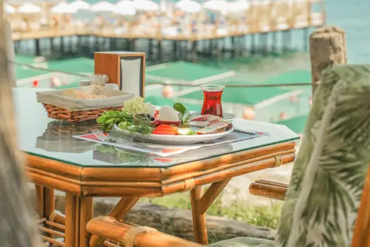 Fethiye'de Mutlaka Gitmeniz Gereken 15 Restaurant: Lezzet ve Manzara Bir Arada