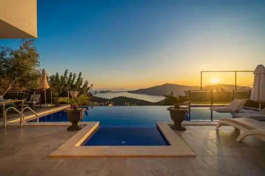 Fethiye Kiralık Villa Fiyatları 2025: Bütçenize Uygun Seçenekler Nasıl Bulunur?